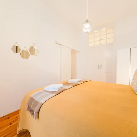 Gem Modern For 8 Guests
