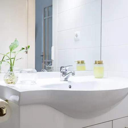 Gem Modern For 8 Guests *