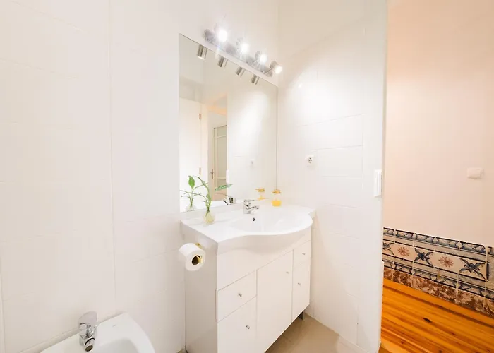 Gem 8 Guests Modern דירה