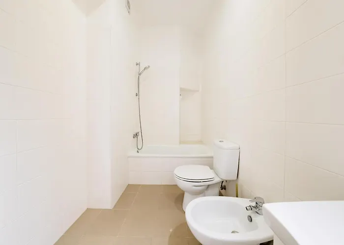 Gem 8 Guests Modern *